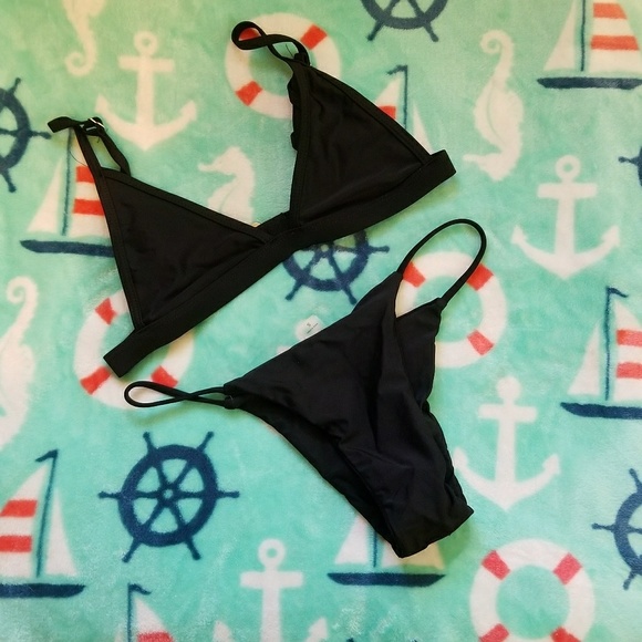 👙👣1 SHOW STOPPER EDITION SWIM SUITS 👣👙 - Picture 3 of 4